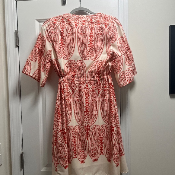 Coral & Off-White Boutique Dress: Never Worn, Size Smallc - Picture 2 of 4